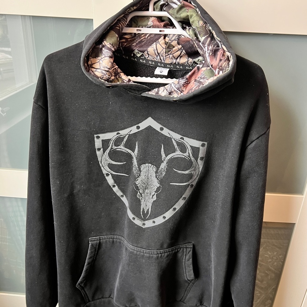 Black Graphic Hoodie with Camouflage Lining